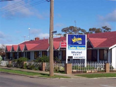 tudor house motel shepparton|tudor inn shepparton.